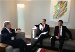 Gençlik ve Spor Bakanı Akif Çağatay Kılıç, İsviçre'deki temasları çerçevesinde Uluslararası Olimpiyat Komitesi Başkanı Thomas Bach ile görüştü.