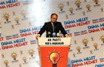 Gençlik ve Spor Bakanı Akif Çağatay Kılıç, Rize İsmail Kahraman Kültür Merkezi'nde düzenlenen Rize AK Parti İl Başkanlığı Ekim Ayı Danışma Meclisi Toplantısı'na katıldı.