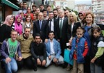 Gençlik ve Spor Bakanı Akif Çağatay Kılıç, Rize AK Parti İl Başkanlığı Ekim Ayı Danışma Meclisi Toplantısı sonrası gençlerle bir araya geldi ve hatıra fotoğrafı çekildi.