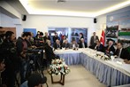 Gençlik ve Spor Bakanı Akif Çağatay Kılıç, Samsun Mustafa Dağıstanlı Spor Salonu'nda basın mensupları ile bir araya geldi.