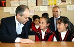 Gençlik ve Spor Bakanı Akif Çağatay Kılıç, Gaziantep Emine – Cuma Uçar İlkokulu ve Ortaokulu açılış törenine katıldı.