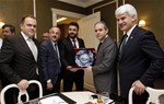 Gençlik ve Spor Bakanı Akif Çağatay Kılıç, Ak Parti Bursa Milletvekillerini ve Bursa Belediye Başkanlarını Kabul Etti.