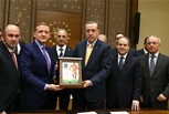 Cumhurbaşkanı Recep Tayyip Erdoğan, Gençlik ve Spor Bakanı Akif Çağatay Kılıç ile İstanbul Başakşehir Kulübü Başkanı Göksel Gümüşdağ ve Yönetim Kurulu üyeleri ile bazı futbolcuları kabul etti.