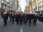 Başbakan Ahmet Davutoğlu ile Gençlik ve Spor Bakanı Akif Çağatay Kılıç, Paris'te meydana gelen terör saldırısına karşı düzenlenen dayanışma yürüyüşüne katıldı.