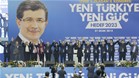 Gençlik ve Spor Bakanı Akif Çağatay Kılıç, Ak Parti 5'inci İzmir Olağan Kongresi'nde Başbakan Ahmet Davutoğlu'na refakat etti. 