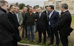 Gençlik ve Spor Bakanı Akif Çağatay Kılıç, Göztepe Stadyumunda incelemelerde bulundu. 