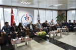 Gençlik ve Spor Bakanı Akif Çağatay Kılıç, Manisa Celal Bayar Üniversitesi Maliye Bölümü öğrencilerini kabul etti.