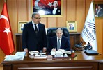 Gençlik ve Spor Bakanı Akif Çağatay Kılıç, Adıyaman Belediyesi'ni ziyaret etti.