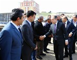 Gençlik ve Spor Bakanı Akif Çağatay Kılıç, Adıyaman'ın Besni İlçesi spor salonunda incelemelerde bulundu.
