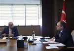 Gençlik ve Spor Bakanı Akif Çağatay Kılıç, Tüm Sanayici ve İş Adamları Derneği (TÜMSİAD) Yönetim Kurulu Üyelerini makamında kabul etti.