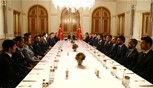 Cumhurbaşkanı Recep Tayyip Erdoğan, Gençlik ve Spor Bakanı Akif Çağatay Kılıç ve Süperlig takımlarının kaptanları ile bir araya geldi.