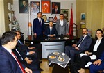 Gençlik ve Spor Bakanı Akif Çağatay Kılıç, Samsun Ak Parti İlkadım İlçe Başkanlığı'nı ziyaret etti.