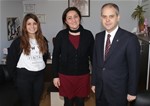 Gençlik ve Spor Bakanı Akif Çağatay Kılıç, Samsun esnafını ziyaret etti.