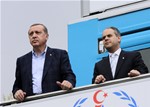 Cumhurbaşkanı Recep Tayyip Erdoğan ile Gençlik ve Spor Bakanı Akif Çağatay Kılıç, Sultanahmet Meydanı'nda düzenlenen 57. Cumhurbaşkanlığı Bisiklet Turu Finali ve Ödül Töreni'ne katıldı.