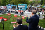 Cumhurbaşkanı Recep Tayyip Erdoğan ile Gençlik ve Spor Bakanı Akif Çağatay Kılıç, Sultanahmet Meydanı'nda düzenlenen 57. Cumhurbaşkanlığı Bisiklet Turu Finali ve Ödül Töreni'ne katıldı.