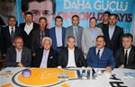 Gençlik ve Spor Bakanı Akif Çağatay Kılıç, Samsun Ondokuzmayıs Seçim Kordinasyon Merkezi Bürosu'nu ziyaret etti.