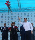 Başbakan Ahmet Davutoğlu ile Gençlik ve Spor Bakanı Akif Çağatay Kılıç, Ak Parti Sinop Mitingine katıldı.