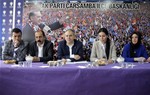 Gençlik ve Spor Bakanı Akif Çağatay Kılıç, Ak Parti Çarşamba İlçe Başkanlığı'nı ziyaret etti.
