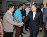 Gençlik ve Spor Bakanı Akif Çağatay Kılıç, Ak Parti Vezirköprü İlçe Başkanlığı'nı ziyaret etti.