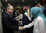 Gençlik ve Spor Bakanı Akif Çağatay Kılıç, AK Parti Samsun İlkadım İlçe Başkanlığı'nda düzenlenen bayramlaşma törenine katıldı.