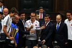 Başbakan Ahmet Davutoğlu ile Gençlik ve Spor Bakanı Akif Çağatay Kılıç, AK Parti TBMM Grup toplantısında İşitme Engelliler Futbol ve Voleybol Milli Takımları'nı kabul etti.