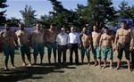 Gençlik ve Spor Bakanı Akif Çağatay Kılıç, Samun'un Alaçam İlçesinde düzenlenen 10. Geleneksel Karakucak Güreşlerini izledi.