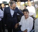Gençlik ve Spor Bakanı Akif Çağatay Kılıç, Samsun'un Atakum İlçesi'nde hemşehrileri ile bayramlaştı.