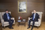 Gençlik ve Spor Bakanı Akif Çağatay Kılıç, Antalya Büyükşehir Belediye Başkanı Menderes Türel'i makamında kabul etti.