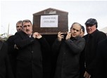 Gençlik ve Spor Bakanı Akif Çağatay Kılıç'ın vefat eden babaannesi Leman Kılıç, Samsun'da aile kabristanında toprağa verildi.