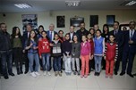 Bakan Çağatay Kılıç, Mardin'deki programı çerçevesinde Artuklu Gençlik Merkezi'ni ziyaret etti. Bakan Çağatay Kılıç Merkez'de gençlerle yakından ilgilendi.