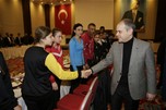 Bakan Çağatay Kılıç, Mardin'deki milli ve amatör sporcular ile kahvaltıda buluştu.