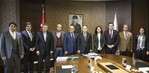 Gençlik ve Spor Bakanı Akif Çağatay Kılıç, Türkiye Yeşilay Cemiyeti yönetim kurulu üyelerini makamında kabul etti.