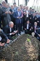 Tekkeköy Belediye Başkanı Hasan Togar'ın vefat eden Babası Hasan Togar, Samsun’da toprağa verildi. Gençlik ve Spor Bakanı Akif Çağatay Kılıç, cenaze töreninde Hasan Togar’a taziyede bulundu.