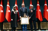 Gençlik ve Spor Bakanı Akif Çağatay Kılıç, Cumhurbaşkanlığı Külliyesi'nde düzenlenen Devlet Övünç Madalyası Tevcih Törenine katıldı.