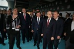 Gençlik ve Spor Bakanı Akif Çağatay Kılıç, protokol açılışına Cumhurbaşkanı Recep Tayyip Erdoğan ve Başbakan Ahmet Davutoğlu'nun katılacağı Beşiktaş'ın yeni stadı Vodafone Arena'da incelemelerde bulun