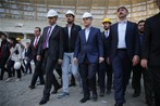 Bakan Çağatay Kılıç, iki günlük temas ve incelemelerde bulunmak üzere gittiği Gaziantep’te inşası devam eden 33 bin kişilik yeni stadyumda incelemelerde bulundu. 