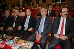 Bakan Çağatay Kılıç, Samsun’daki temasları çerçevesinde  Samsun Büyükşehir Belediyesi Kültür Merkezi’nde düzenlenen Uluslararası Göç Kongresi’ne katıldı.