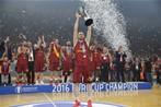Bakan Çağatay Kılıç, şampiyonluğa uzanan Galatasaray Odeabank takımı oyuncularını tebrik etti.