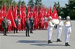 19 Mayıs Atatürk’ü Anma Gençlik ve Spor Bayramı Gençlik ve Spor Bakan'ı Akif Çağatay Kılıç başkanlığındaki gençlik heyetin anıtkabir ziyareti ile başladı.