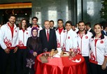 Cumhurbaşkanı Recep Tayyip Erdoğan, Bakan Çağatay Kılıç başkanlığında gençlik heyetini  Cumhurbaşkanlığı Sarayı’nda kabul etti.