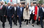 Bin 919 metre uzunluğundaki Türk bayrağıyla Gençlik Bayrak Yürüyüşünee Gençlik ve Spor Bakanı Akif Çağatay Kılıç da katıldı.