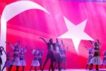 Samsun'da ‘1915 Bir Hilal Uğruna’ adlı sahne gösterisi sunuldu. Gösteriyi Gençlik ve Spor Bakanı Akif Çağatay Kılıç da izledi.