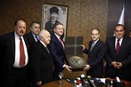 Gençlik ve Spor Bakanı Akif Çağatay Kılıç, Türkiye Futbol Federasyonu Heyetini ve Kulüpleri Birliği Vakfı Yönetim Kurulu'nu kabul etti.