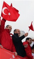 Gençlik ve Spor Bakanı Akif Çağatay Kılıç, Vodafone 36. İstanbul Maratonu'na katıldı.
