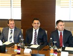 Gençlik ve Spor Bakanı Akif Çağatay Kılıç, 2014 Nanjing Yaz Gençlik Olimpiyat Oyunları'nda madalya kazanan sporcuları makamında kabul etti.