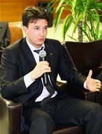 Gençlik ve Spor Bakanı Akif Çağatay Kılıç, Gazi Üniversitesi öğrencilerini kabul etti.