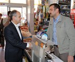 Gençlik ve Spor Bakanı Akif Çağatay Kılıç, Samsun'un Kavak İlçesi'nde esnaf ziyaretinde bulundu.
