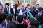 Gençlik ve Spor Bakanı Akif Çağatay Kılıç, Samsun'un Kavak İlçesi'nde esnaf ziyaretinde bulundu.