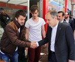 Gençlik ve Spor Bakanı Akif Çağatay Kılıç, Samsun'un Kavak İlçesi'nde esnaf ziyaretinde bulundu.