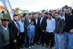 Gençlik ve Spor Bakanı Akif Çağatay Kılıç, Samsun Kavak İlçesi Toptepe Civar Mahallelerin katılımıyla yapılan toplantıya katıldı.